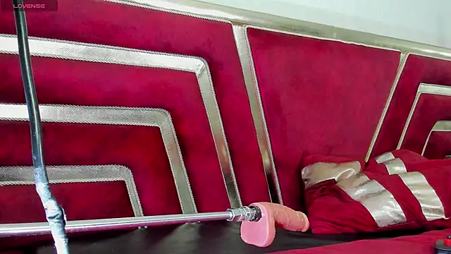 Snapshot of Charlie_Williams chatting on 13, 12, 2024 Charlie Williams online show from 13, 12, 2024