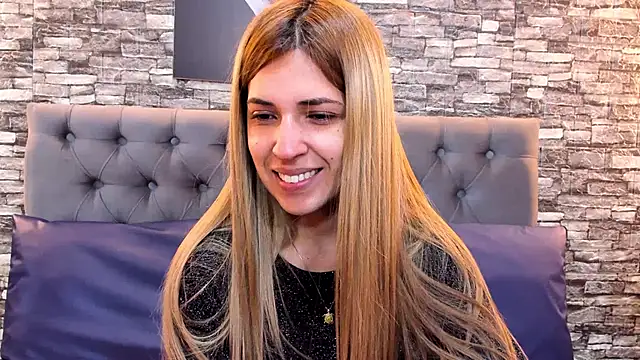 Snapshot of EvaaLovia1 chatting on 20, 1, 2025 EvaaLovia1 online show from 20, 1, 2025