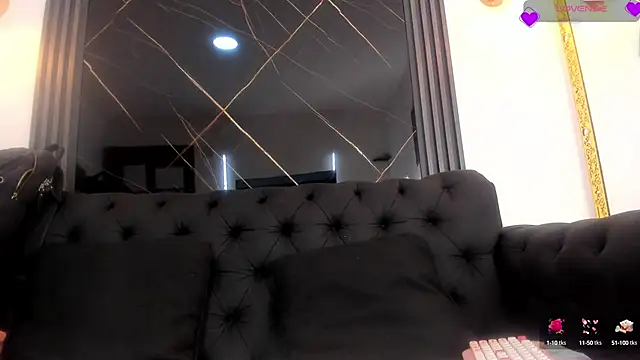 Snapshot of EvaaLovia1 chatting on 23, 9, 2025 EvaaLovia1 online show from 23, 9, 2025