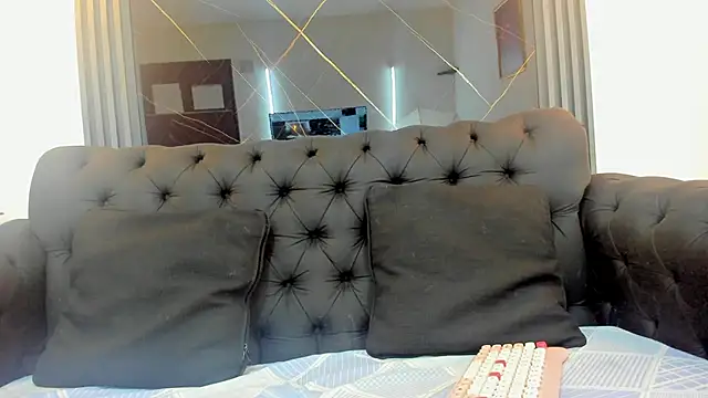 Snapshot of EvaaLovia1 chatting on 29, 9, 2025 EvaaLovia1 online show from 29, 9, 2025