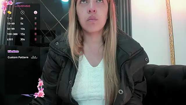 Snapshot of EvaaLovia1 chatting on 3, 11, 2025 EvaaLovia1 online show from 3, 11, 2025