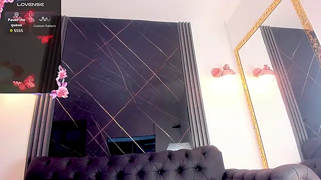 Snapshot of EvaaLovia1 chatting on 17, 11, 2025 EvaaLovia1 online show from 17, 11, 2025