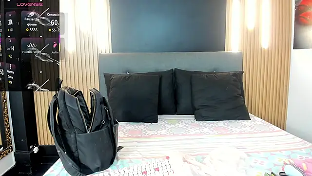 EvaaLovia1 online show from 18, 2, 2026