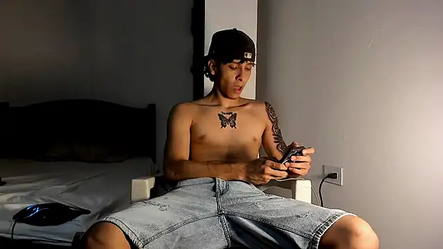 Snakebutterfly online show from 9, 1, 2025