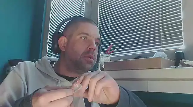 YouWantMe666 online show from 15, 2, 2025