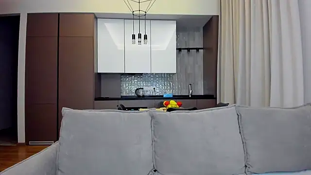 Snapshot of sexyangeloux chatting on 5, 1, 2025 sexyangeloux online show from 5, 1, 2025