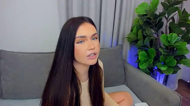 Snapshot of sexyangeloux chatting on 17, 5, 2026 sexyangeloux online show from 17, 5, 2026