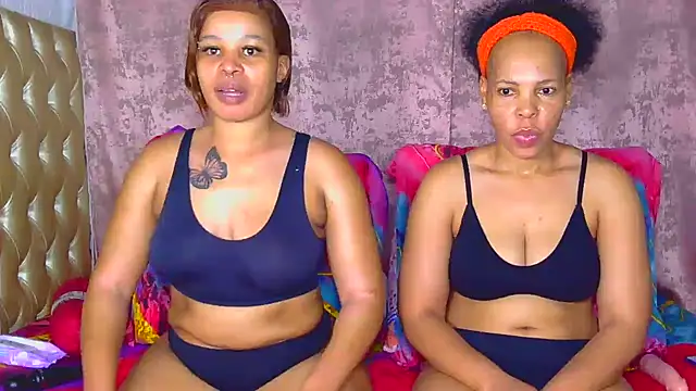 Snapshot of White_Porshe chatting on 27, 10, 2025 White Porshe online show from 27, 10, 2025