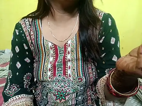 Snapshot of Sexyranibhabhi chatting on 10, 10, 2025 Sexyranibhabhi online show from 10, 10, 2025