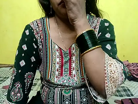 Snapshot of Sexyranibhabhi chatting on 26, 11, 2025 Sexyranibhabhi online show from 26, 11, 2025