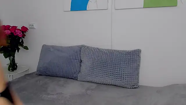 SelenaRousey online show from 20, 11, 2025