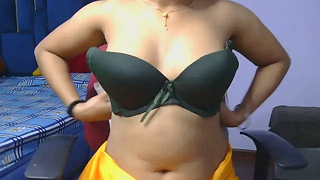 Snapshot of Sexysiya8 chatting on 2, 2, 2025 Sexysiya8 online show from 2, 2, 2025