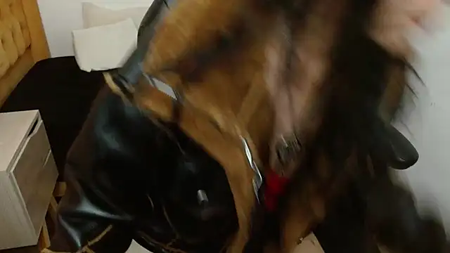 AlexandraJones  online show from 13, 3, 2025