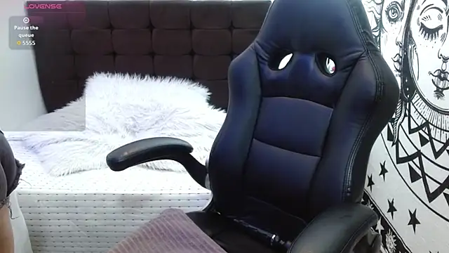 AlexandraJones  online show from 16, 2, 2026