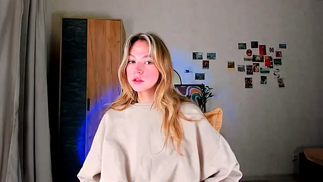 Snapshot of Niky__Jess chatting on 16, 12, 2024 Niky Jess online show from 16, 12, 2024