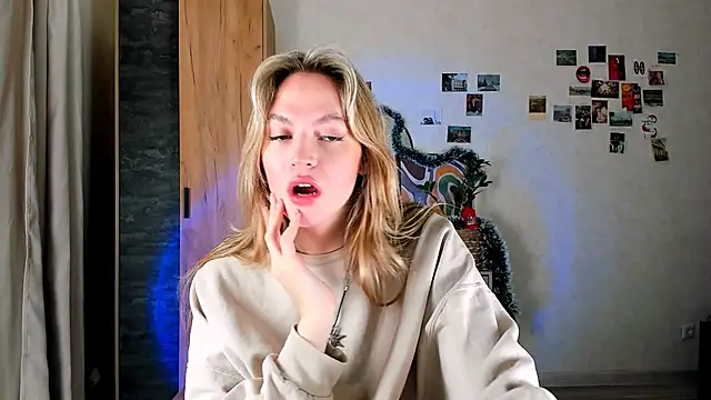 Snapshot of Niky__Jess chatting on 22, 12, 2024 Niky Jess online show from 22, 12, 2024