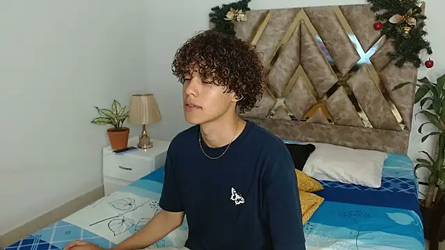 nickolas moon online show from 15, 12, 2024