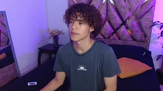 nickolas moon online show from 1, 2, 2025