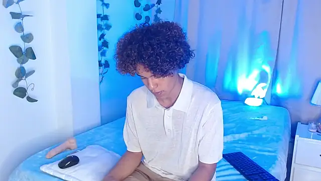 nickolas moon online show from 4, 2, 2025