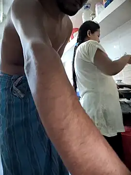 Snapshot of Desi_Best_Anal chatting on 18, 2, 2025 Desi Best Anal online show from 18, 2, 2025