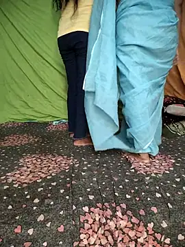 Snapshot of Desi_Best_Anal chatting on 30, 9, 2025 Desi Best Anal online show from 30, 9, 2025