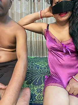 Snapshot of Desi_Best_Anal chatting on 3, 5, 2026 Desi Best Anal online show from 3, 5, 2026