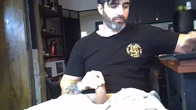 Snapshot of ozzypsico13 chatting on 2, 7, 2026 ozzypsico13 online show from 2, 7, 2026