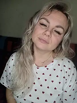 candy queeen online show from 22, 11, 2025