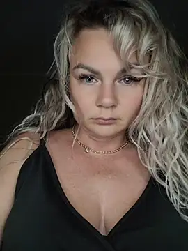candy queeen online show from 31, 5, 2026