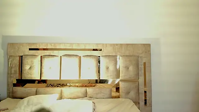 Snapshot of Ari_sunshine_ chatting on 5, 12, 2025 Ari sunshine online show from 5, 12, 2025