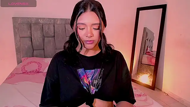 Snapshot of DIANEE_01 chatting on 28, 2, 2026 DIANEE 01 online show from 28, 2, 2026