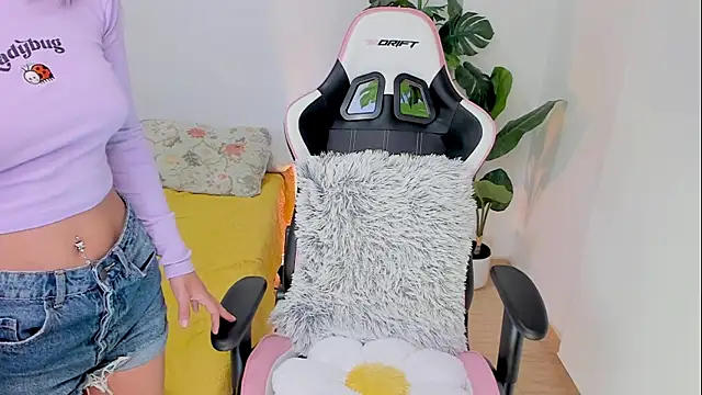 Adriennesexxx online show from 27, 2, 2025