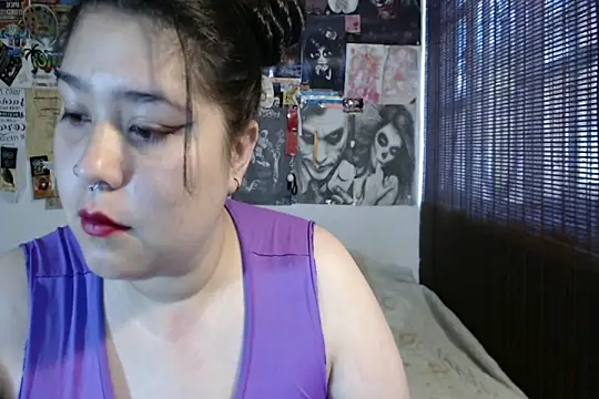 LennaTurnerr online show from 24, 4, 2026