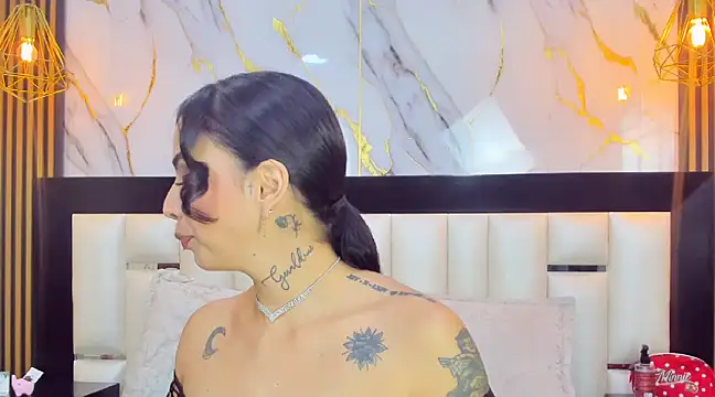 Snapshot of GiahDaniels chatting on 4, 12, 2024 GiahDaniels online show from 4, 12, 2024