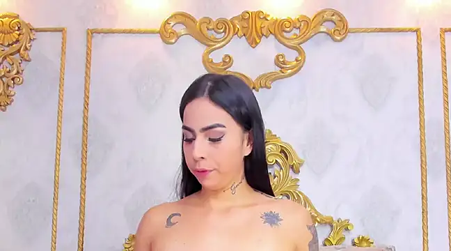 Snapshot of GiahDaniels chatting on 10, 12, 2024 GiahDaniels online show from 10, 12, 2024