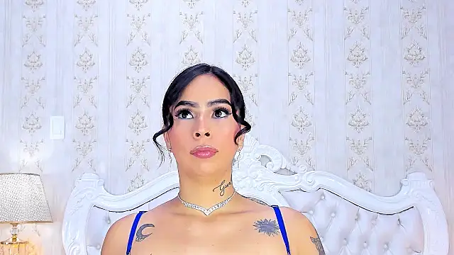 Snapshot of GiahDaniels chatting on 11, 12, 2024 GiahDaniels online show from 11, 12, 2024