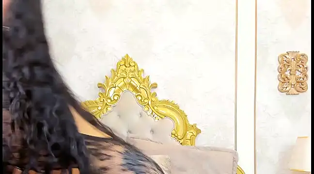 Snapshot of GiahDaniels chatting on 15, 12, 2024 GiahDaniels online show from 15, 12, 2024