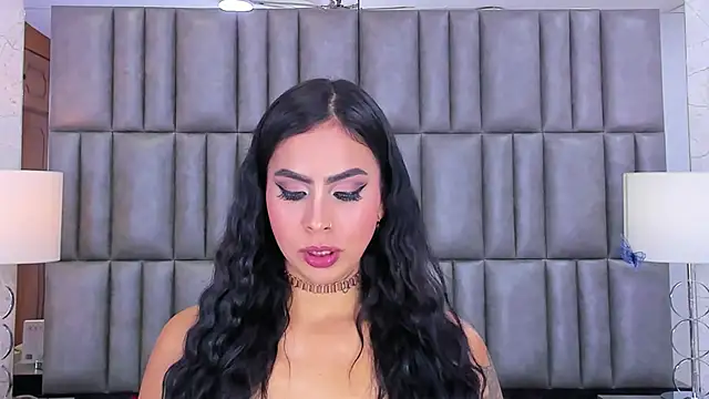 Snapshot of GiahDaniels chatting on 31, 12, 2024 GiahDaniels online show from 31, 12, 2024