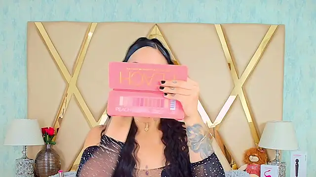 Snapshot of GiahDaniels chatting on 26, 2, 2025 GiahDaniels online show from 26, 2, 2025