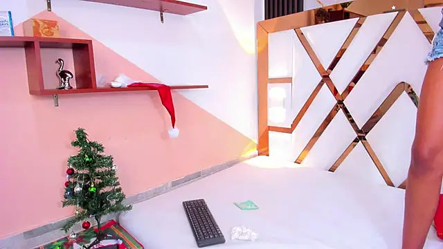 Snapshot of amberr_sweett69 chatting on 11, 12, 2024 amberr sweett69 online show from 11, 12, 2024