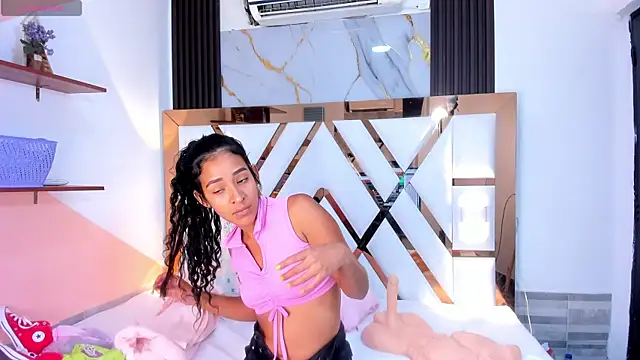 Snapshot of amberr_sweett69 chatting on 30, 1, 2025 amberr sweett69 online show from 30, 1, 2025