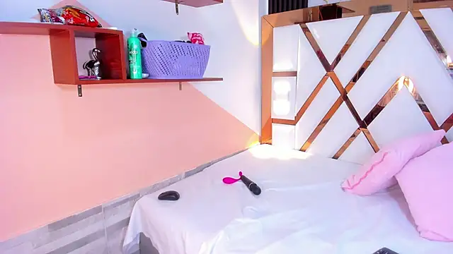 Snapshot of amberr_sweett69 chatting on 22, 2, 2025 amberr sweett69 online show from 22, 2, 2025