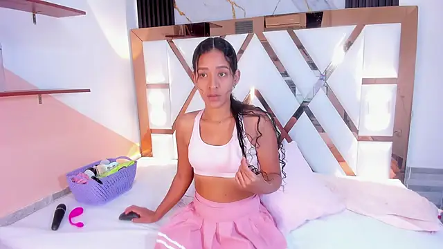 Snapshot of amberr_sweett69 chatting on 7, 3, 2025 amberr sweett69 online show from 7, 3, 2025