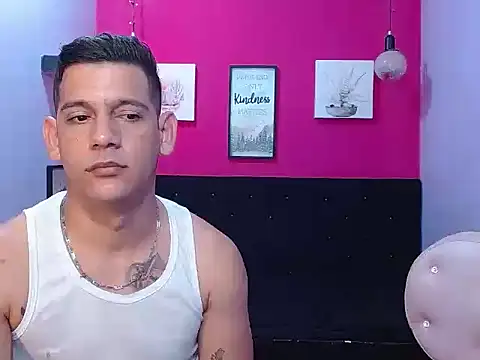 hugecocks hot online show from 28, 5, 2026