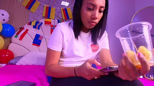 Snapshot of nata_luna chatting on 24, 6, 2026 nata luna online show from 24, 6, 2026