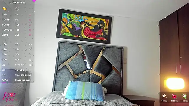 Snapshot of Vahiolet_smith chatting on 28, 10, 2025 Vahiolet smith online show from 28, 10, 2025