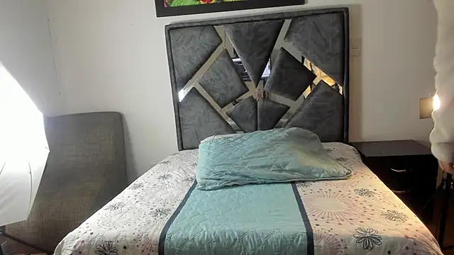 Snapshot of Vahiolet_smith chatting on 31, 10, 2025 Vahiolet smith online show from 31, 10, 2025