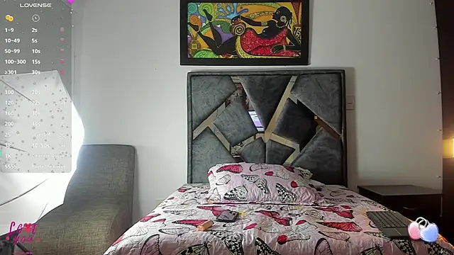 Snapshot of Vahiolet_smith chatting on 4, 11, 2025 Vahiolet smith online show from 4, 11, 2025