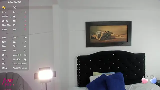 Snapshot of Vahiolet_smith chatting on 21, 11, 2025 Vahiolet smith online show from 21, 11, 2025