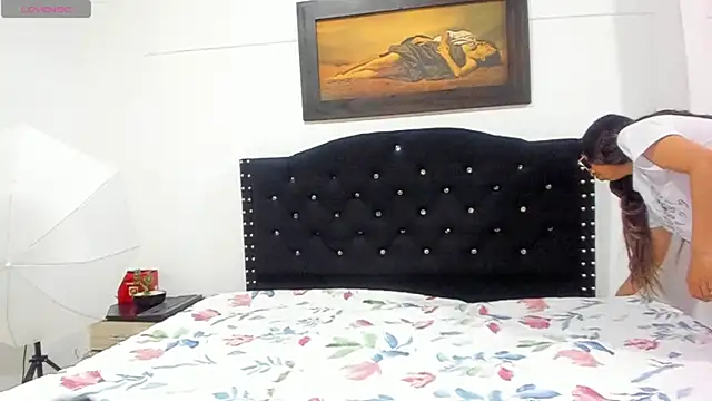 Snapshot of Vahiolet_smith chatting on 5, 12, 2025 Vahiolet smith online show from 5, 12, 2025